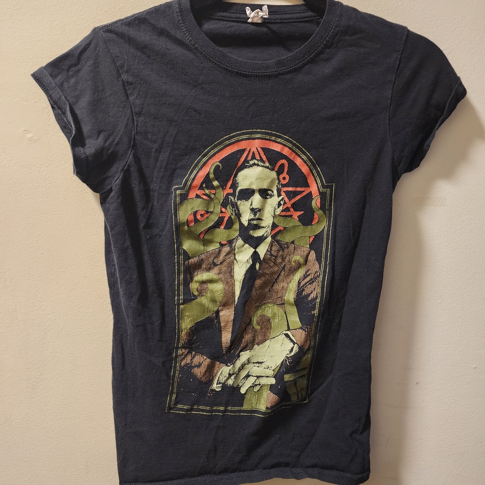Black HP Lovecraft Graphic T-Shirt with Artistic Print